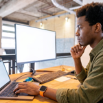 Clients Thelem qui découvre le service Friendly Follow-up